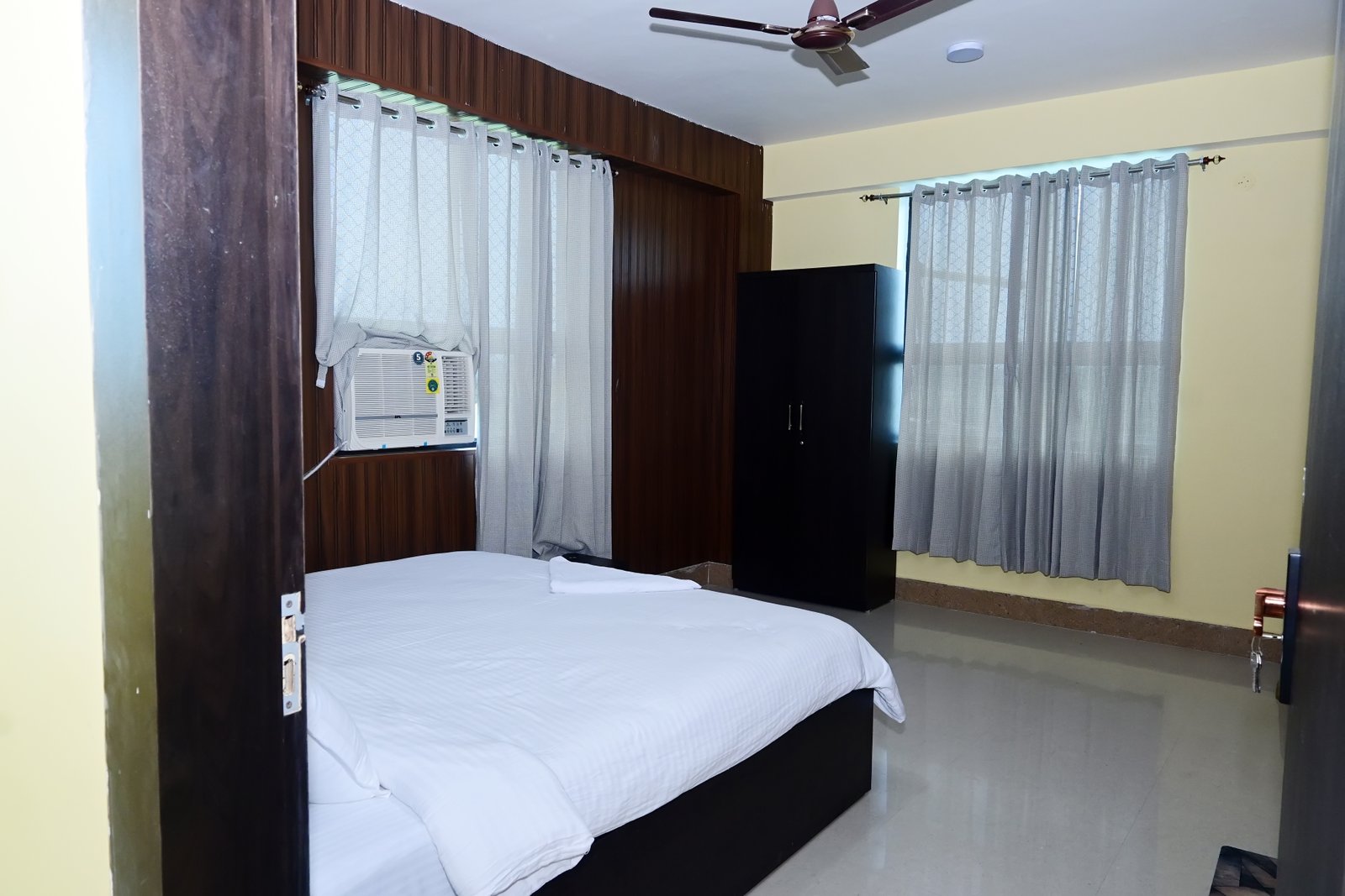 Hotel Rooms in Gaya, Bodh Gaya - Grand Valley Hotel & Resort